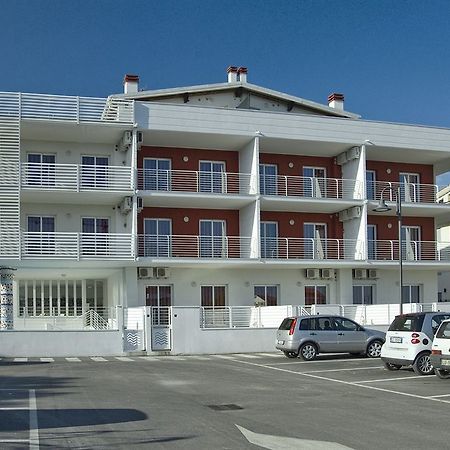 Case Vacanze Blue Bay Resort 阿布鲁齐的罗塞托 外观 照片